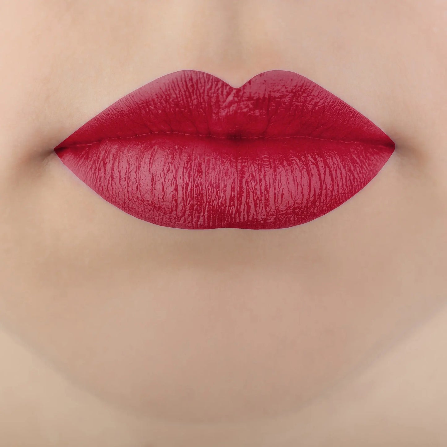 Close up shot of a woman wearing the GEODERM Lipstick Velez Malaga