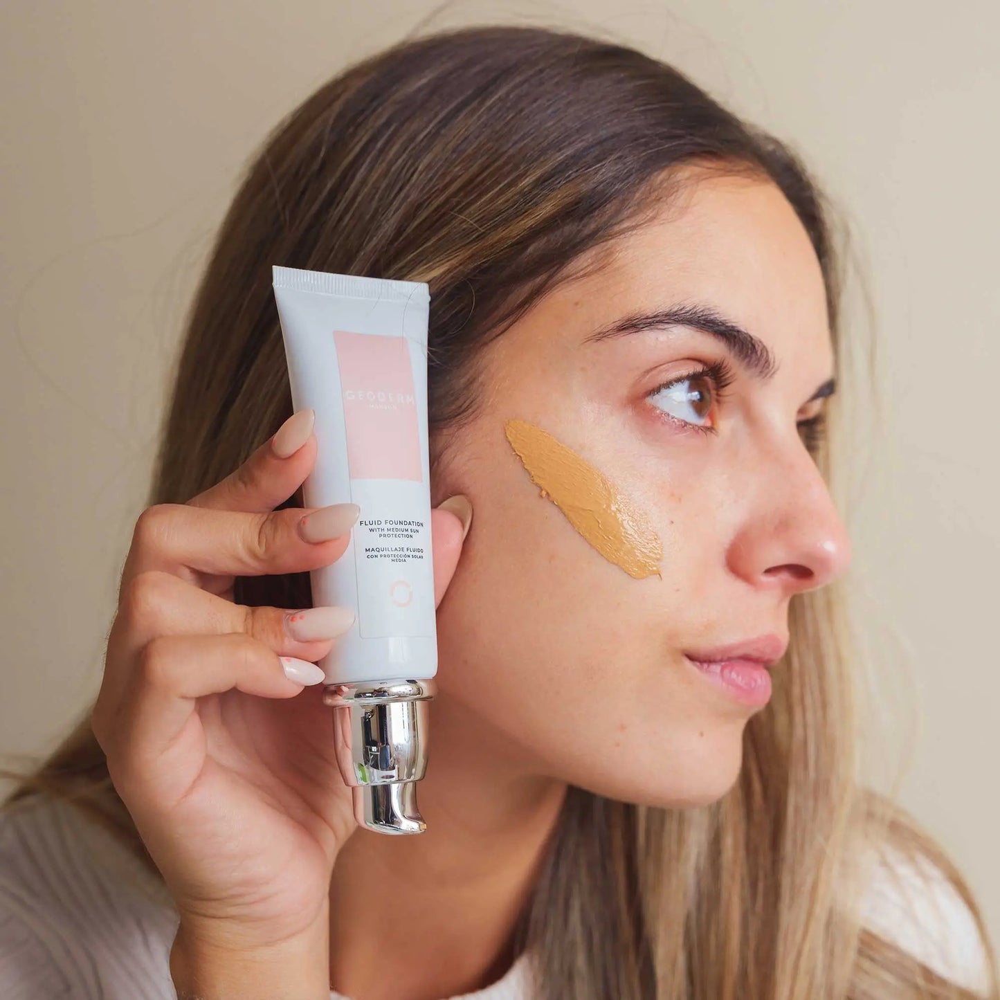 GEODERM Vegan Fluid Foundation with Medium SPF (Dark Caramel) Geoderm